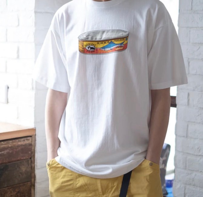 GOOD DAY 香港デザイナー Tシャツ フリップに猫あり